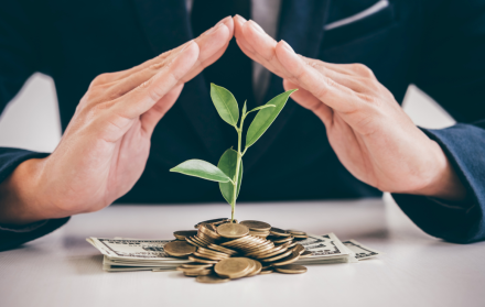 Finanzas efectivas: Invierte tu dinero con contratos clave este año