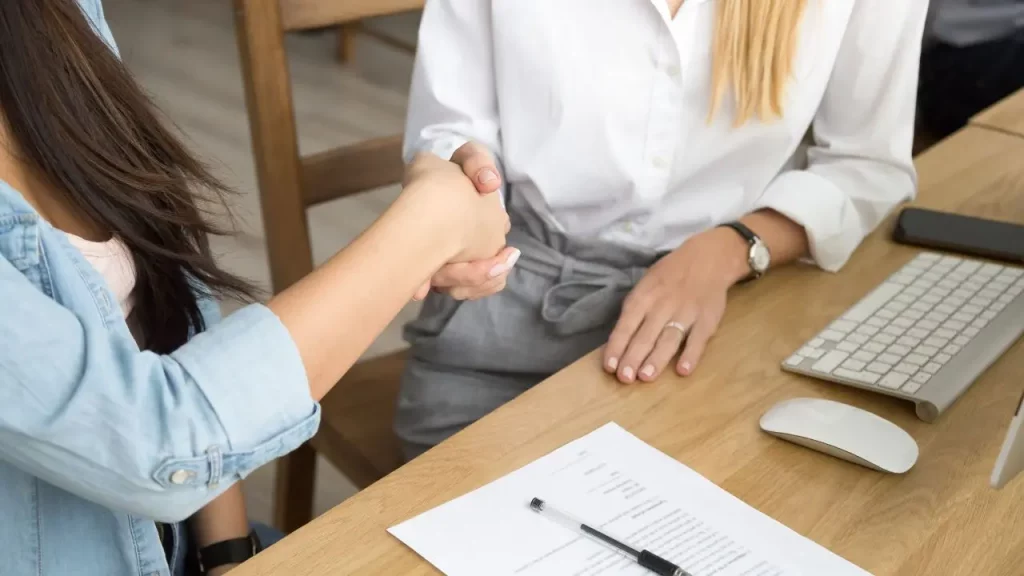 Cómo Redactar Contratos Profesionales en 2025 para Proteger tu Negocio, Reducir Riesgos y Garantizar Acuerdos Claros Desde el Primer Día » 9 »